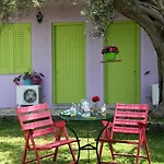 Summer House Louisa * ליגיה