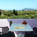 Summer House Louisa Ligia