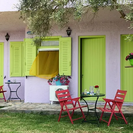 Summer House Louisa Ligia